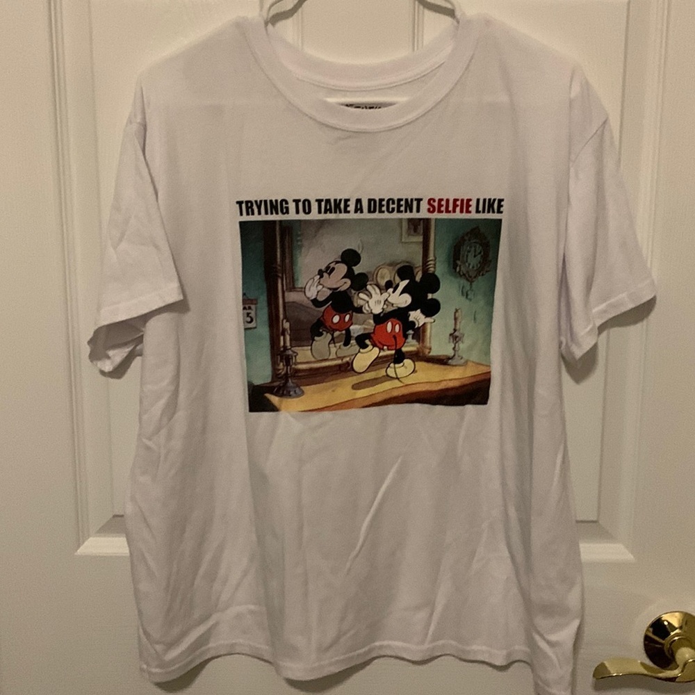 Disney Mickey Mouse Selfie graphic T-shirt size‎ 3XL